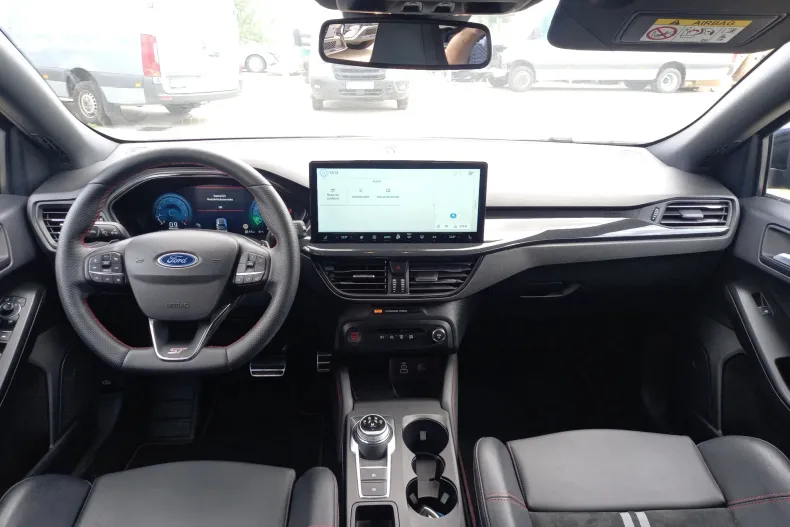 Ford Focus din 2024 cu 32.317 km - oferta FOR234336 - foto 10