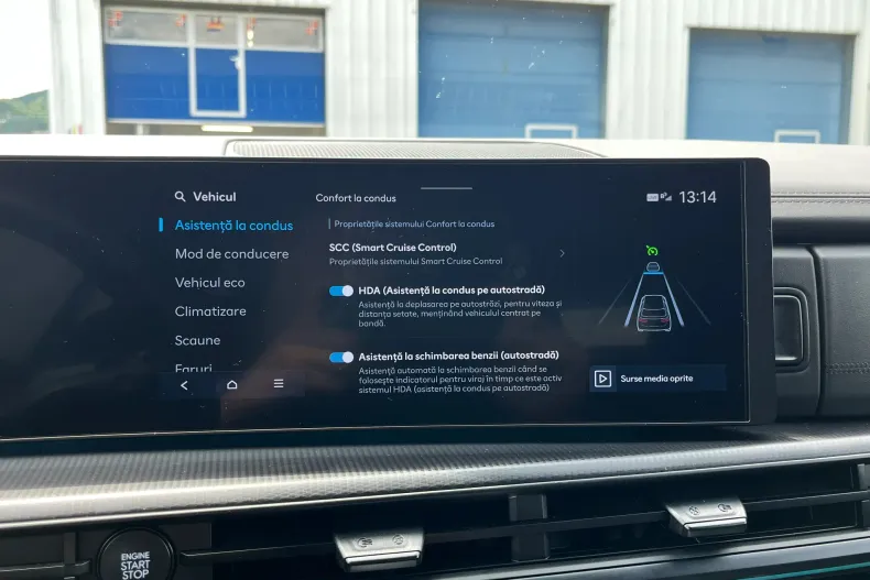 Hyundai Santa Fe din 2024 cu 43.755 km - oferta HYU234338 - foto 29