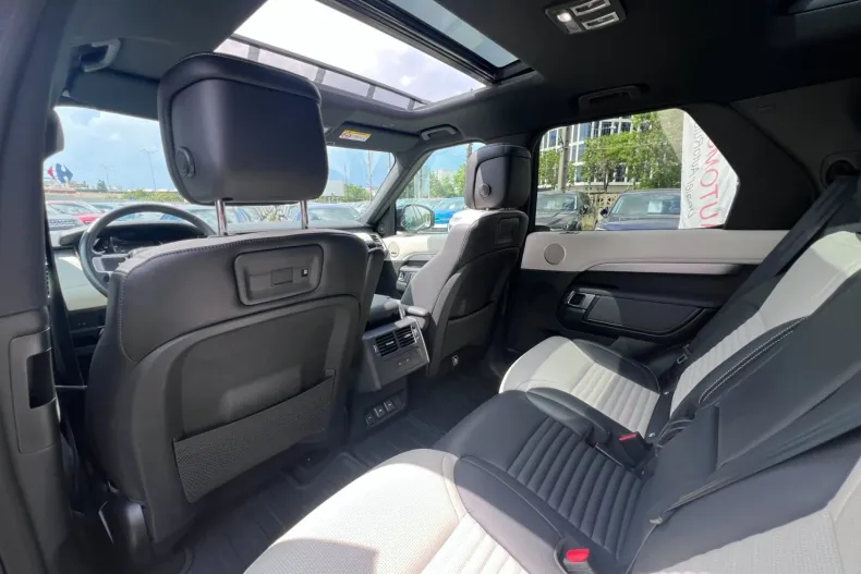 Land Rover Discovery din 2024 cu 64.949 km - oferta LAN234353 - foto 26