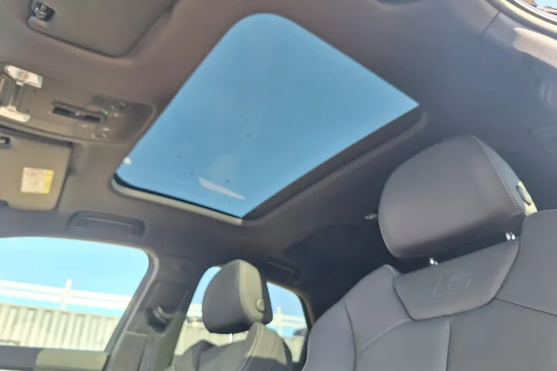 Audi Q3 din 2024 cu 3.371 km - oferta AUD234369 - foto 16