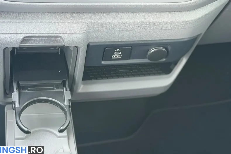 Volkswagen Caravelle din 2026 cu 14 km - oferta VOL234381 - foto 9