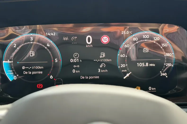 Volkswagen Caddy din 2026 cu 8 km - oferta VOL234383 - foto 3