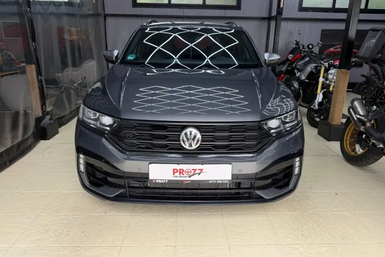 Volkswagen T-Roc R din 2020 cu 147.000 km - oferta VOL234385 - foto 2