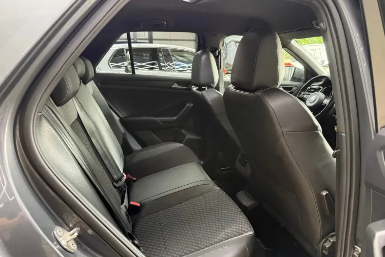 Volkswagen T-Roc R din 2020 cu 147.000 km - oferta VOL234385 - foto 27