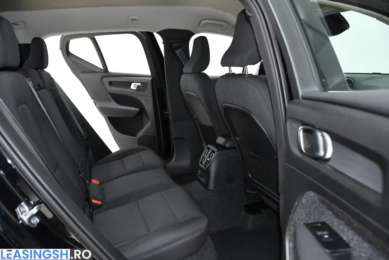 Volvo XC40 din 2021 cu 126.000 km - oferta VOL234388 - foto 6