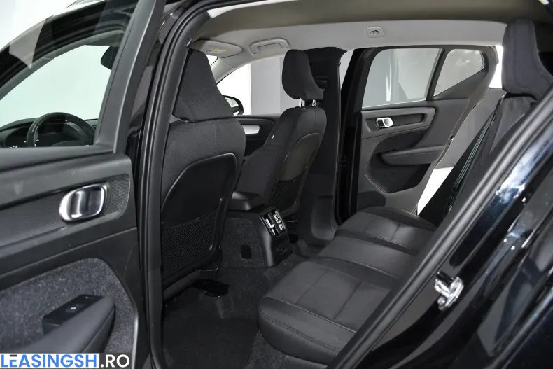 Volvo XC40 din 2021 cu 126.000 km - oferta VOL234388 - foto 14