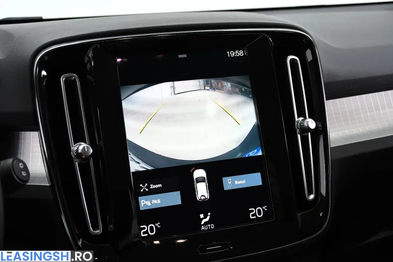 Volvo XC40 din 2021 cu 126.000 km - oferta VOL234388 - foto 17
