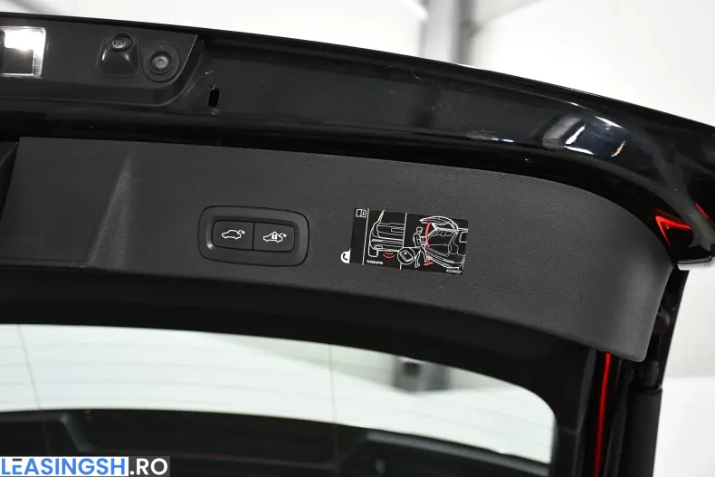 Volvo XC40 din 2021 cu 126.000 km - oferta VOL234388 - foto 20
