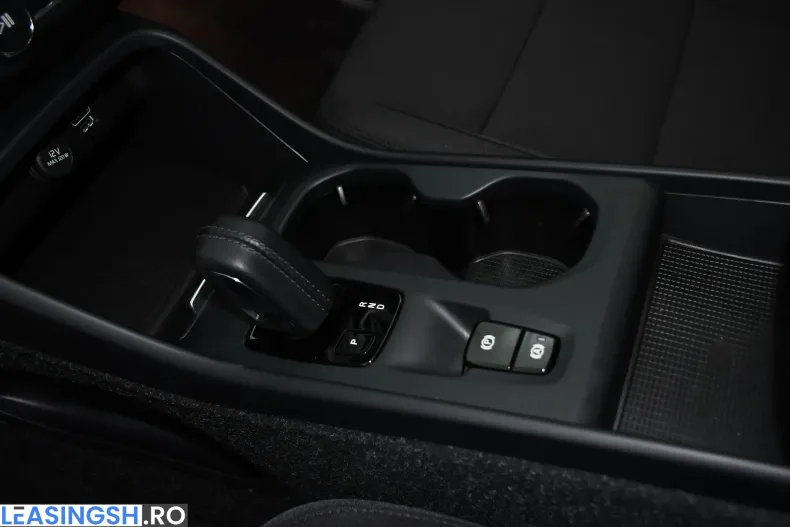 Volvo XC40 din 2021 cu 126.000 km - oferta VOL234388 - foto 30