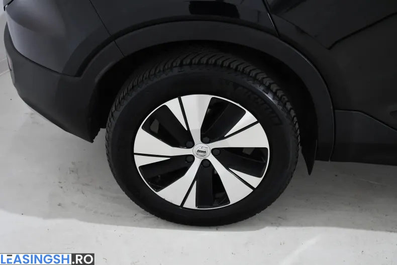Volvo XC40 din 2021 cu 126.000 km - oferta VOL234388 - foto 31