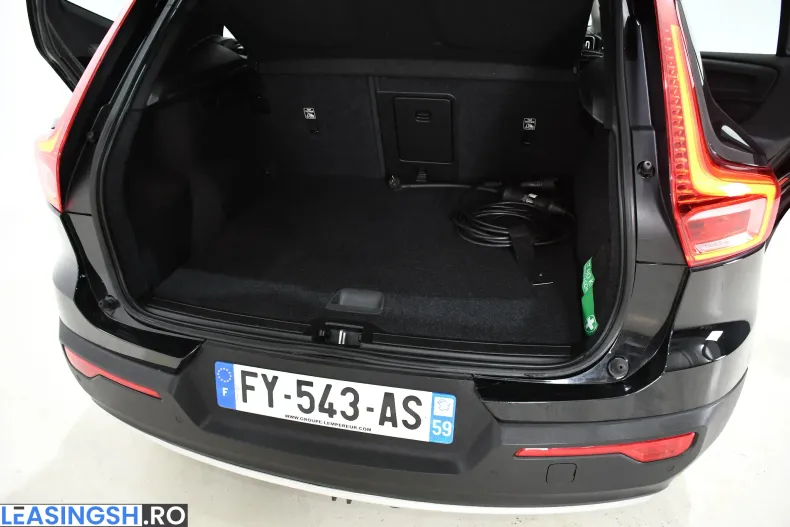 Volvo XC40 din 2021 cu 126.000 km - oferta VOL234388 - foto 40