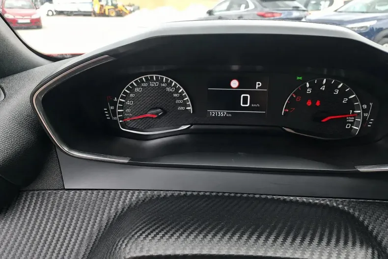 Peugeot 2008 din 2023 cu 121.357 km - oferta PEU234415 - foto 12