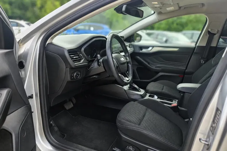 Ford Focus din 2023 cu 81.958 km - oferta FOR234416 - foto 12