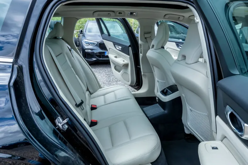 Volvo V60 din 2021 cu 120.000 km - oferta VOL234424 - foto 6