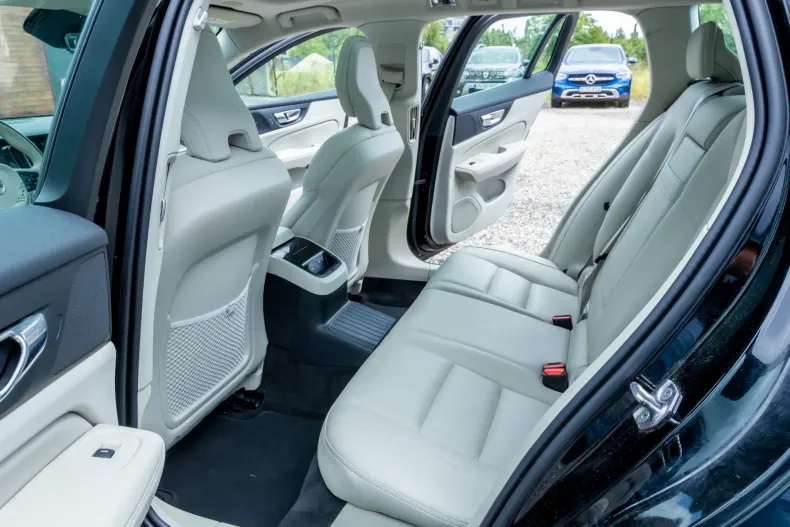 Volvo V60 din 2021 cu 120.000 km - oferta VOL234424 - foto 18