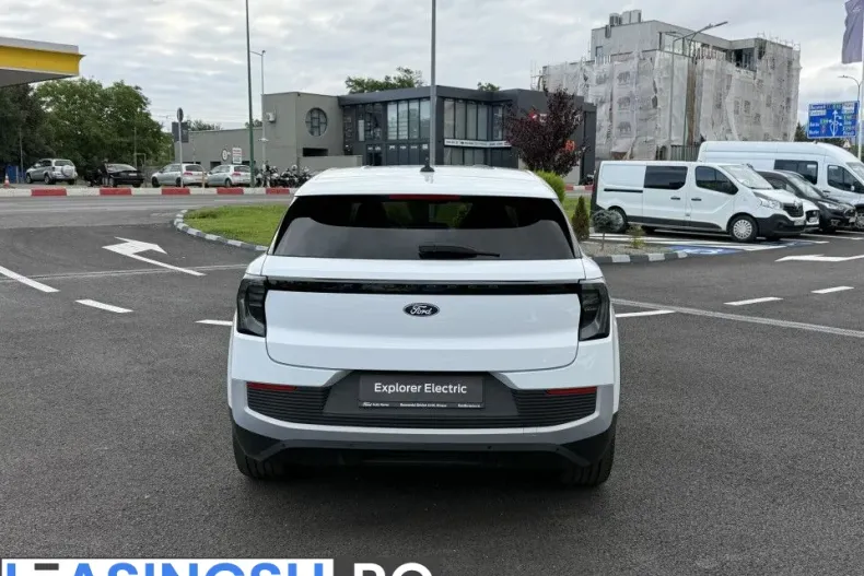 Ford Explorer din 2026 cu 1 km - oferta FOR234434 - foto 7
