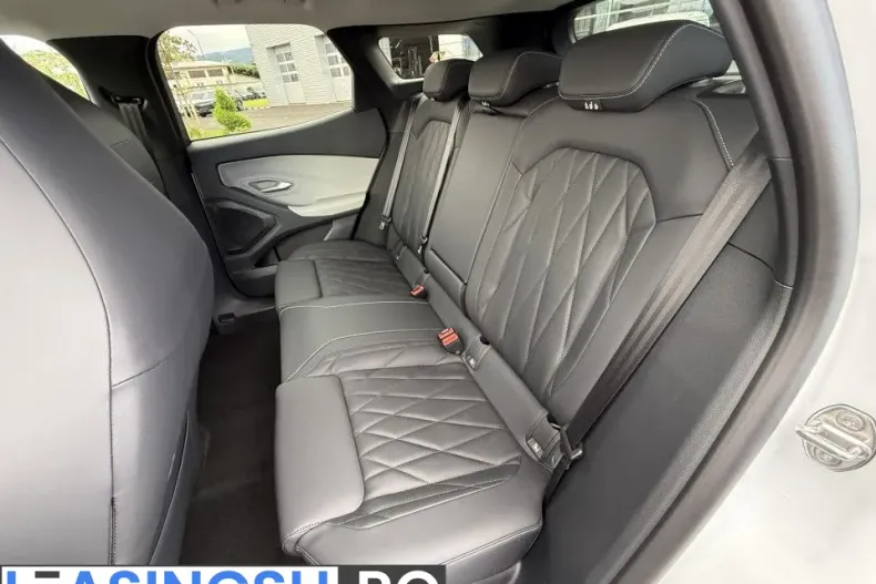 Ford Explorer din 2026 cu 1 km - oferta FOR234434 - foto 18