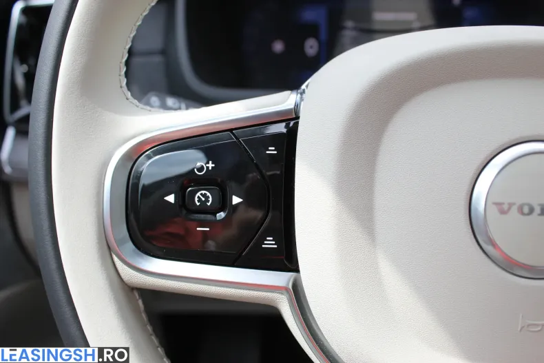 Volvo XC90 din 2026 cu 1.000 km - oferta VOL234441 - foto 15