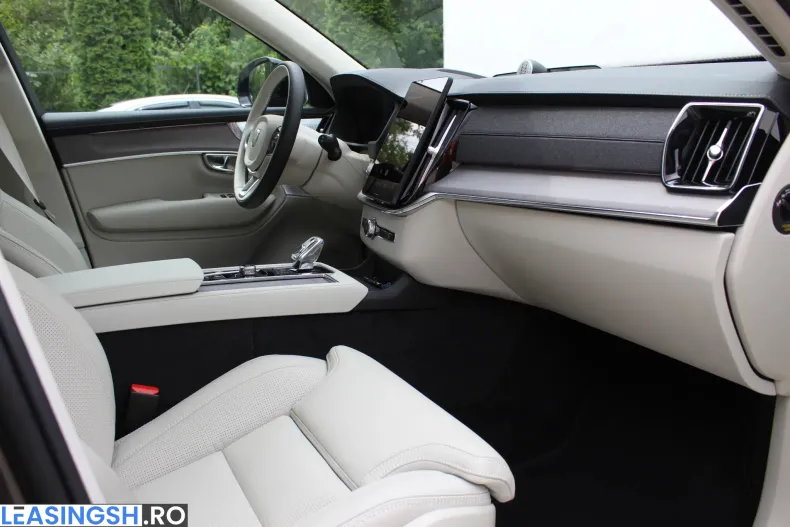 Volvo XC90 din 2026 cu 1.000 km - oferta VOL234441 - foto 33
