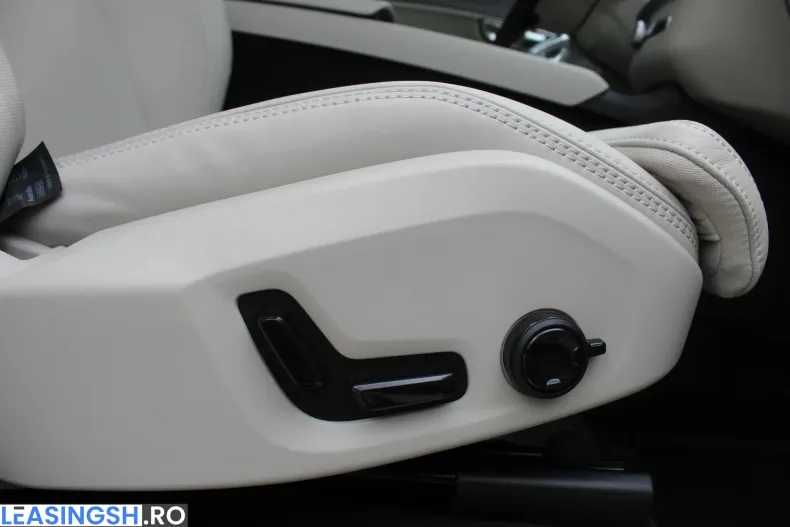 Volvo XC90 din 2026 cu 1.000 km - oferta VOL234441 - foto 34