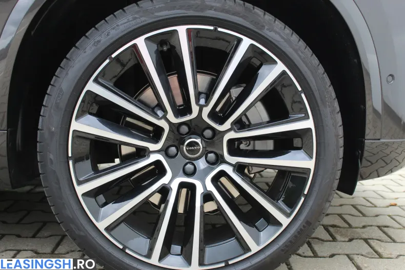 Volvo XC90 din 2026 cu 1.000 km - oferta VOL234441 - foto 36