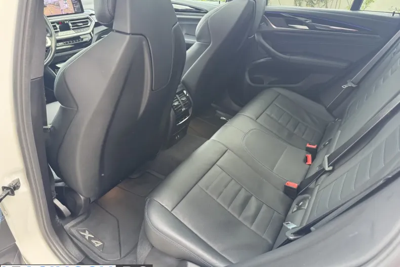 BMW X4 (Seria X) din 2022 cu 42.000 km - oferta BMW234443 - foto 12