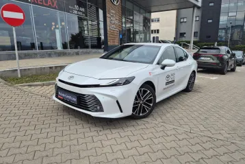 Toyota Camry din 2024 - oferta TOY234445