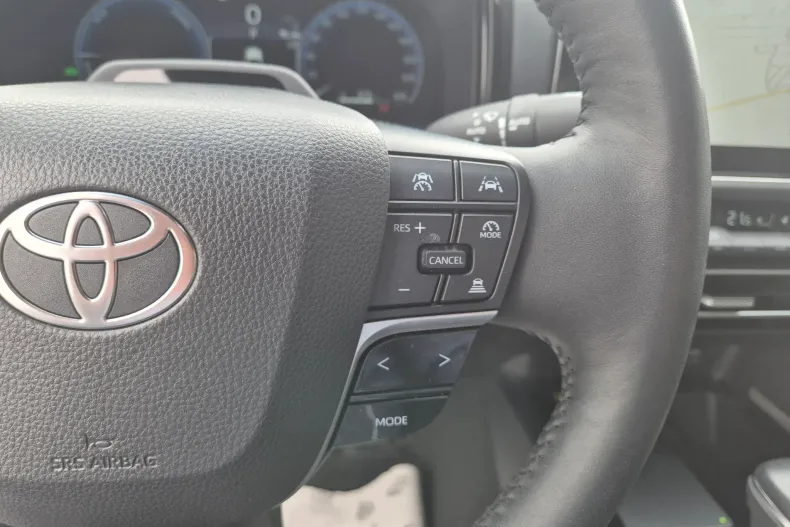 Toyota Camry din 2024 cu 25.471 km - oferta TOY234445 - foto 23