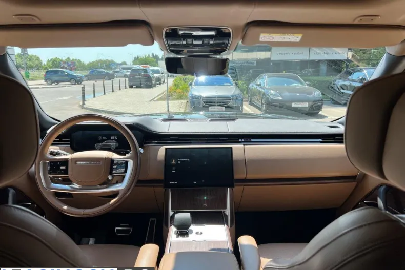 Land Rover Range Rover din 2024 cu 30.615 km - oferta LAN234454 - foto 13