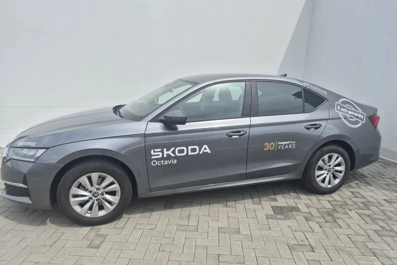 Skoda Octavia din 2026 cu 142 km - oferta SKO234460 - foto 2