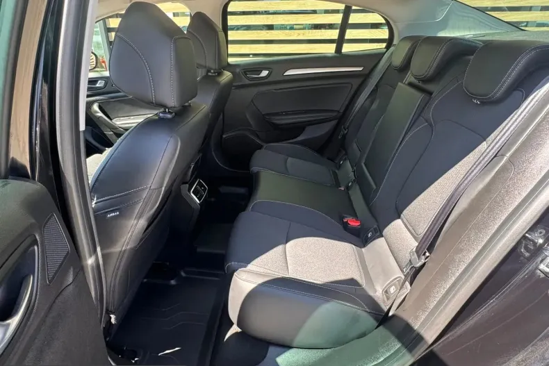 Renault Megane din 2022 cu 65.627 km - oferta REN234470 - foto 9
