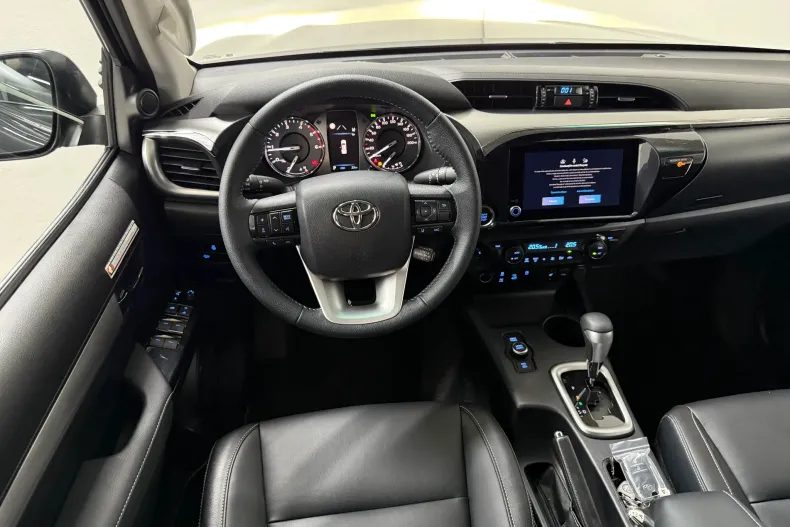 Toyota Hilux din 2025 cu 1 km - oferta TOY234477 - foto 15