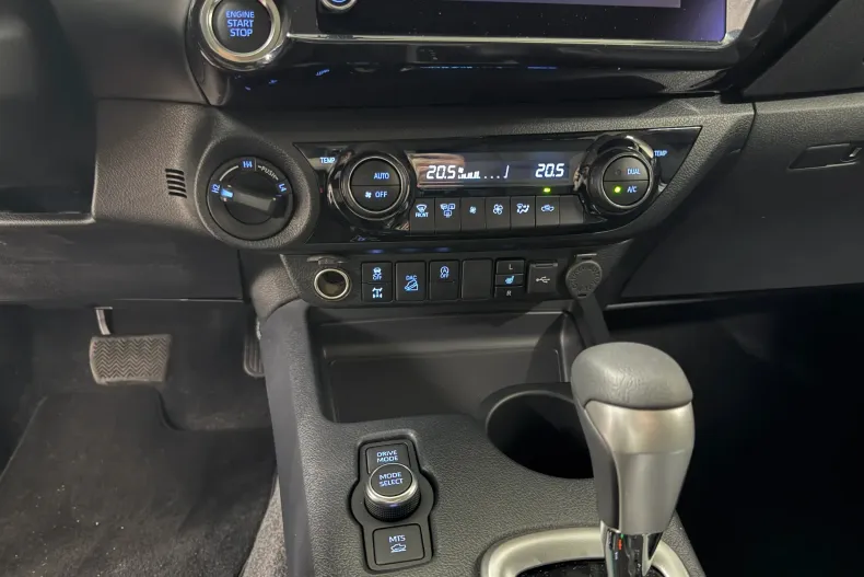 Toyota Hilux din 2025 cu 1 km - oferta TOY234477 - foto 18