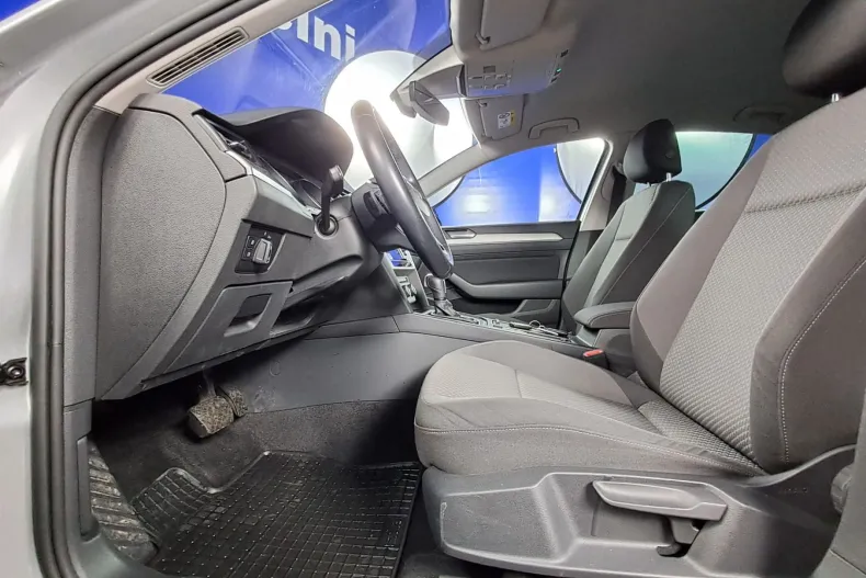 Volkswagen Passat din 2020 cu 120.150 km - oferta VOL234481 - foto 11