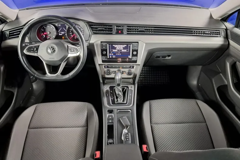 Volkswagen Passat din 2020 cu 120.150 km - oferta VOL234481 - foto 12