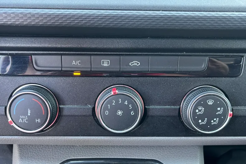 Volkswagen Transporter din 2022 cu 158.536 km - oferta VOL234494 - foto 15