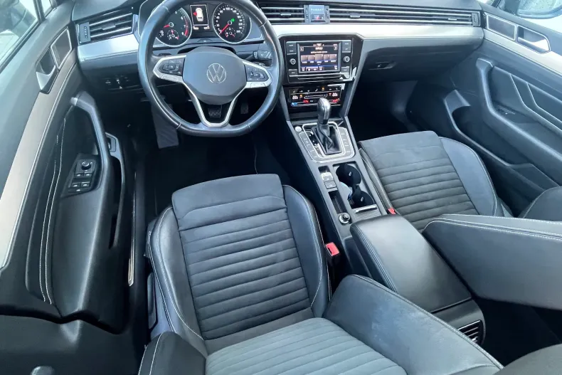 Volkswagen Passat din 2022 cu 70.022 km - oferta VOL234495 - foto 11