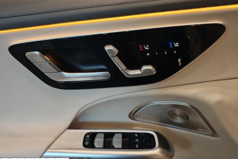 Mercedes-Benz E 300 (Clasa E) din 2026 cu 1 km - oferta MER234497 - foto 21