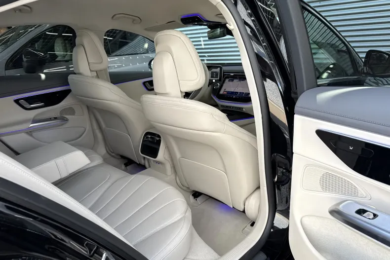 Mercedes-Benz E 200 (Clasa E) din 2025 cu 3.336 km - oferta MER234498 - foto 25