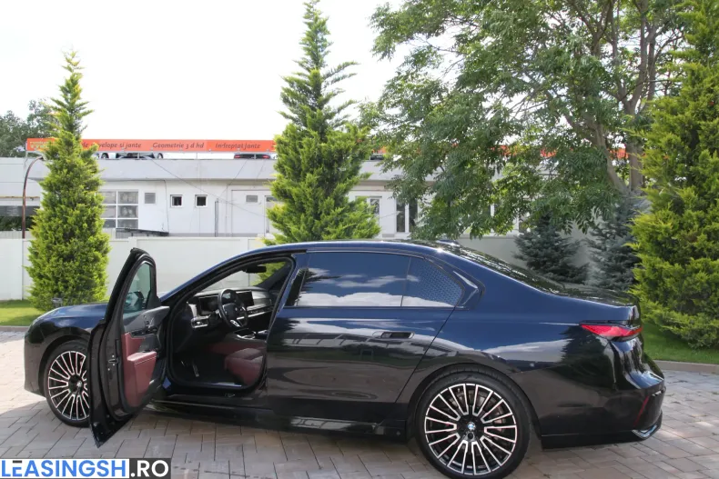 BMW 740d (Seria 7) din 2025 cu 105.000 km - oferta BMW234501 - foto 25