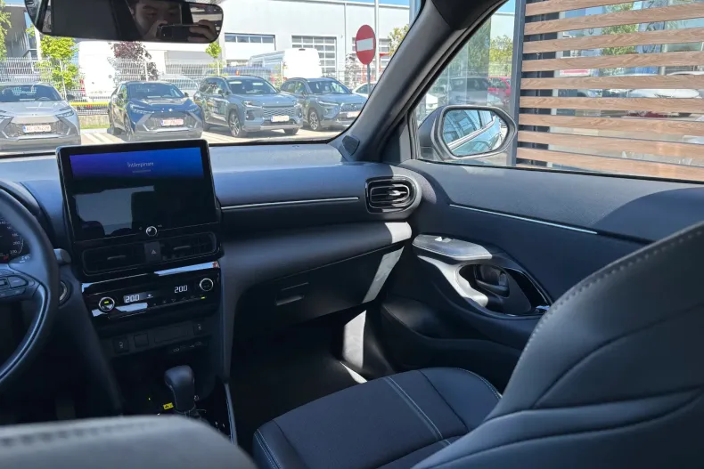 Toyota Yaris Cross din 2026 cu 3 km - oferta TOY234502 - foto 21