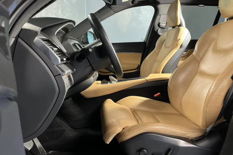 Volvo XC90 din 2022 cu 155.935 km - oferta VOL234504 - foto 10