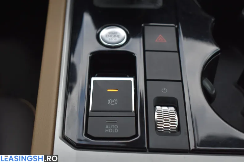 Volkswagen Touareg din 2023 cu 59.237 km - oferta VOL234509 - foto 31