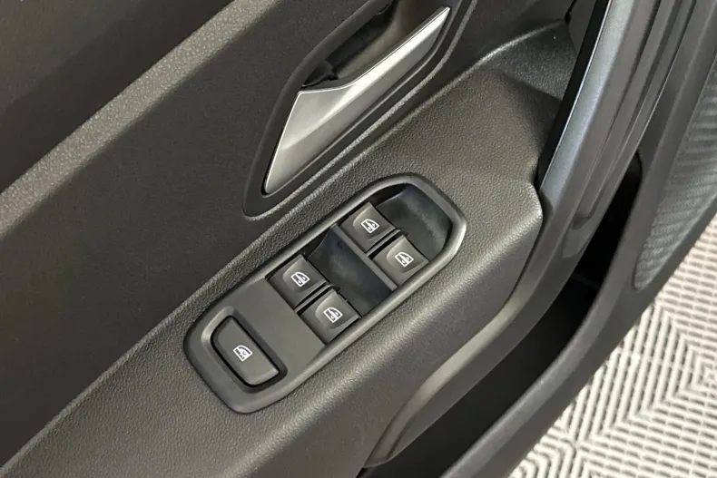 Dacia Duster din 2024 cu 74.646 km - oferta DAC234517 - foto 14