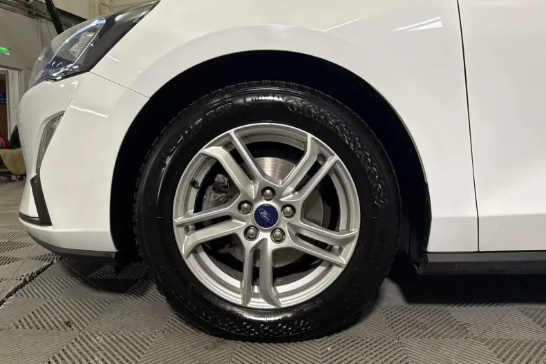 Ford Focus din 2021 cu 120.858 km - oferta FOR234522 - foto 13