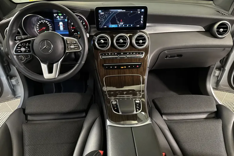 Mercedes-Benz GLC (Clasa GLC) din 2022 cu 93.070 km - oferta MER234532 - foto 9