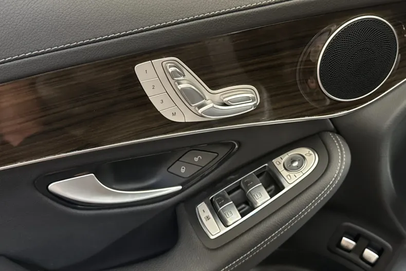 Mercedes-Benz GLC (Clasa GLC) din 2022 cu 93.070 km - oferta MER234532 - foto 14