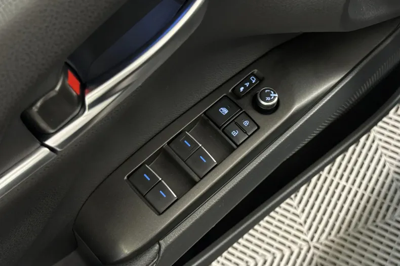 Toyota Camry din 2022 cu 84.453 km - oferta TOY234533 - foto 13