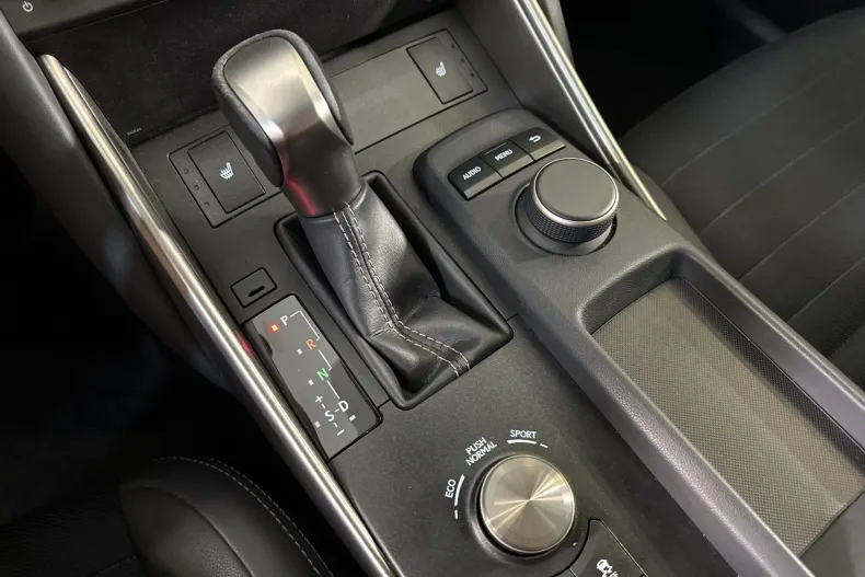 Lexus Seria IS din 2020 cu 114.417 km - oferta LEX234537 - foto 16