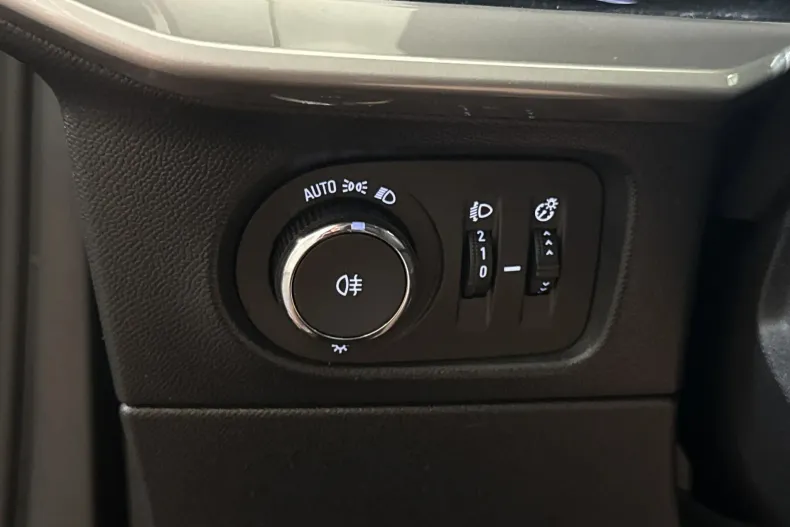 Opel Mokka din 2023 cu 46.520 km - oferta OPE234540 - foto 15